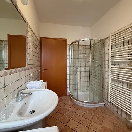 Zio Cesare Fosso' 4 Int 2 Appartement *